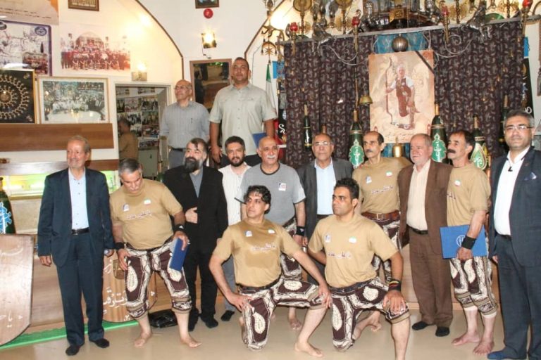 حضور در جمع ورزشکاران